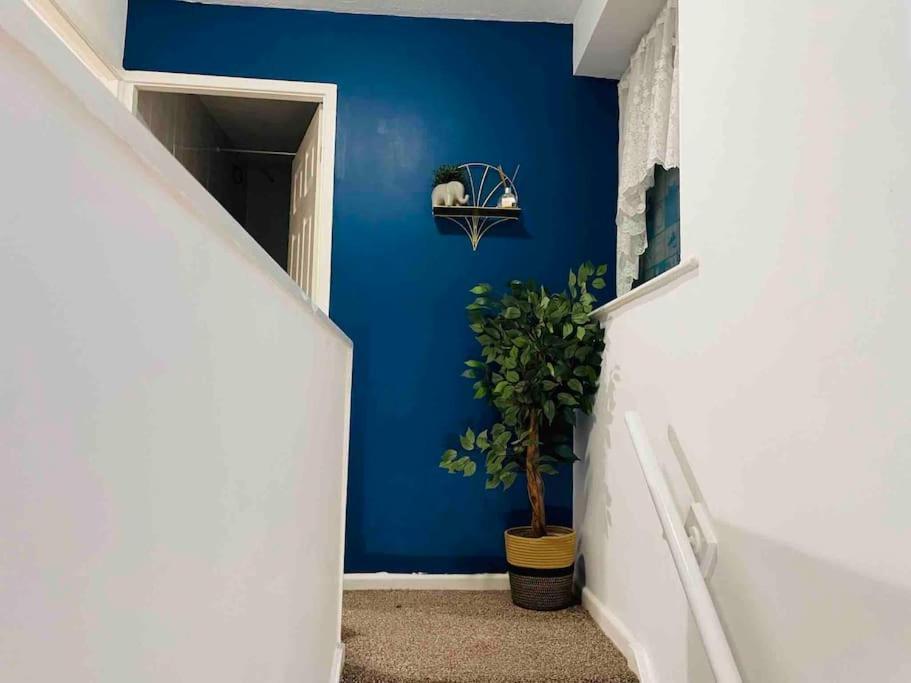Princess 3 Bedroom House + Offstreet Parking +Wifi Leeds  Zewnętrze zdjęcie